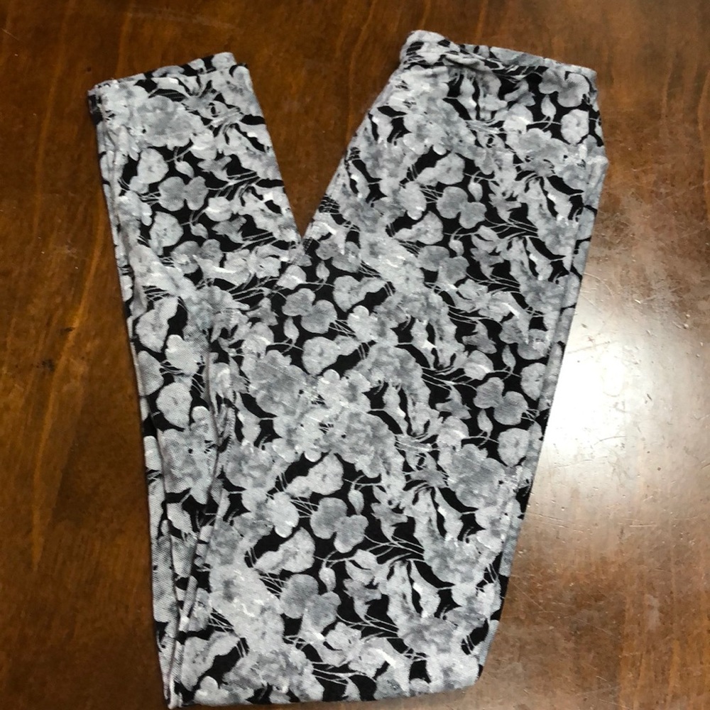 Floral lularoe leggings
